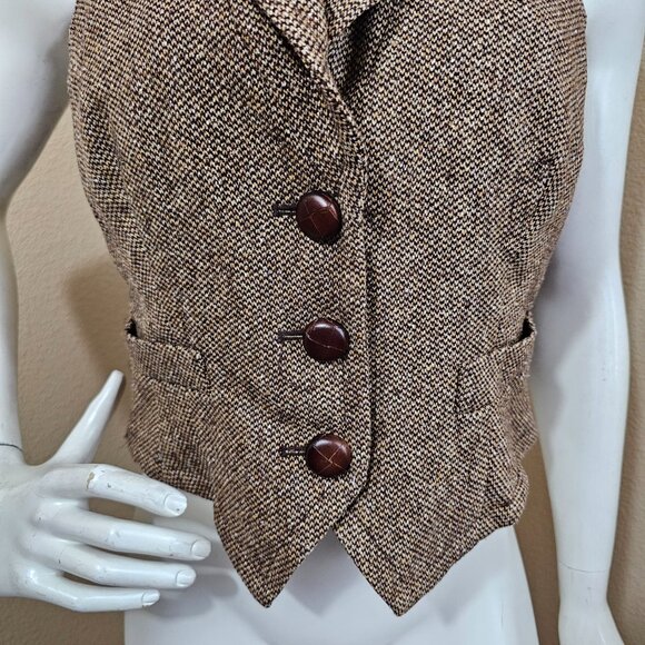 TRINA TURK Virgin wool Silk Blend Button Front Open Back Vest~Size 8 - Picture 2 of 10